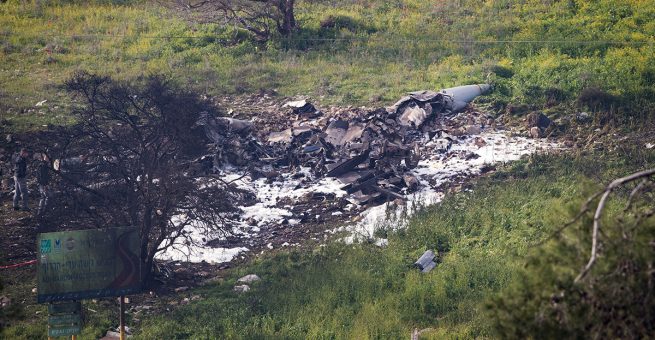 Trümmer der F-16, die über den Polanhöhen abgeschossen wurde