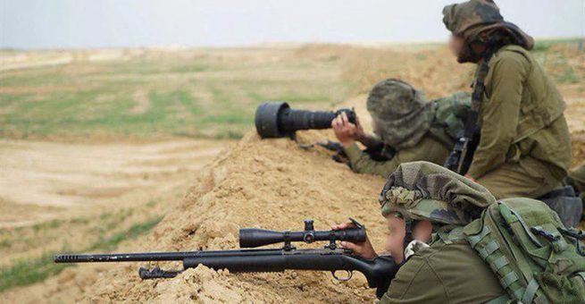 Symbolbild: Israelische Scharfschützen an der Gazagrenze.