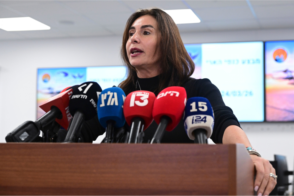 Die israelische Verkehrsministerin Miri Regev bei einer Pressekonferenz